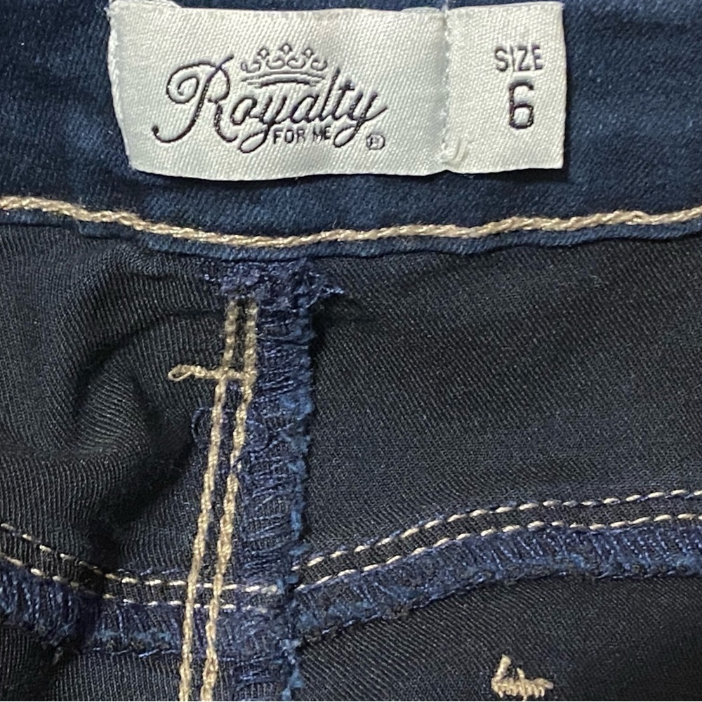 Deep Blue Stretch Denim Jeans by Royalty | Women’s Size 6 - Picture 6 of 7